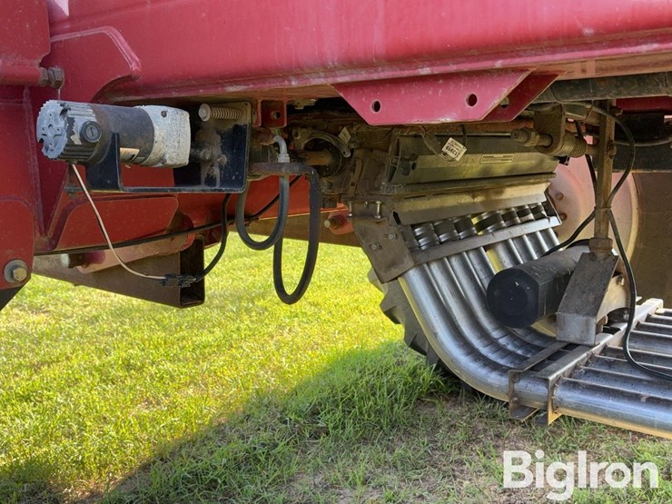case-ih-3430-image-19
