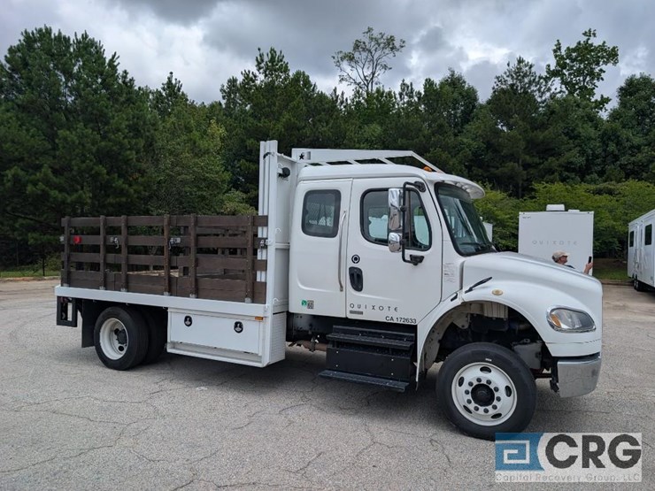 2012-freightliner-m2-stakebed-truck-image-21