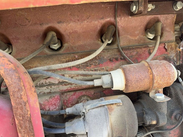 farmall-300-gas-image-13