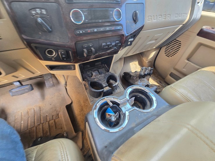 2010-ford-f350-image-29