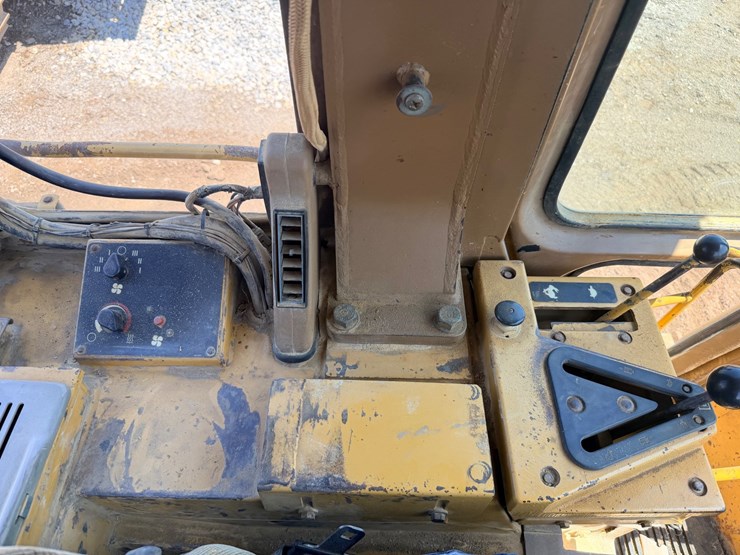 1994-caterpillar-953b-image-34