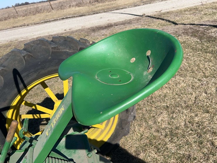 john-deere-model-a-image-39
