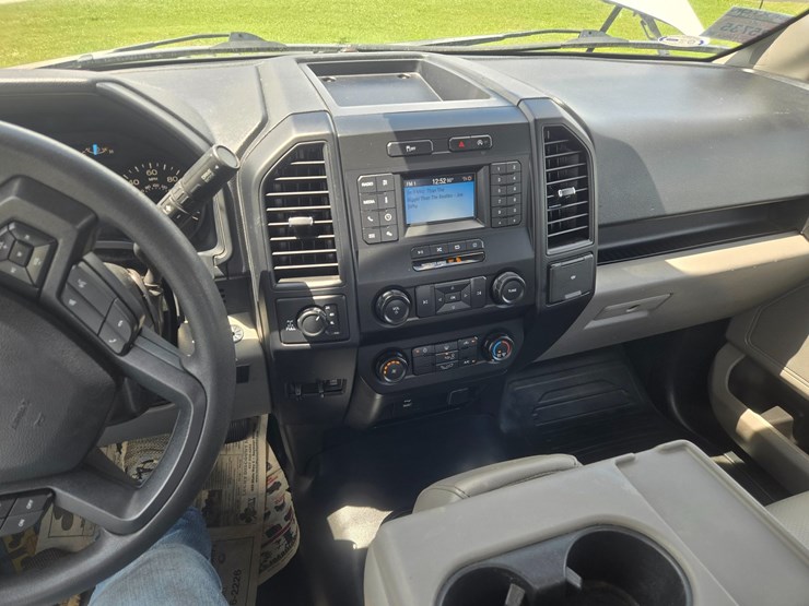 2019-ford-f150-image-36