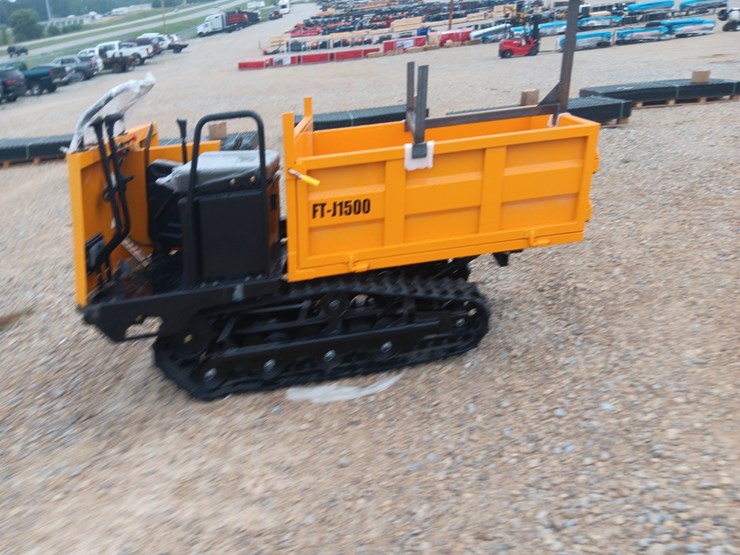 #l75-017-•-2026-future-j1500-crawler-dumper-image-3