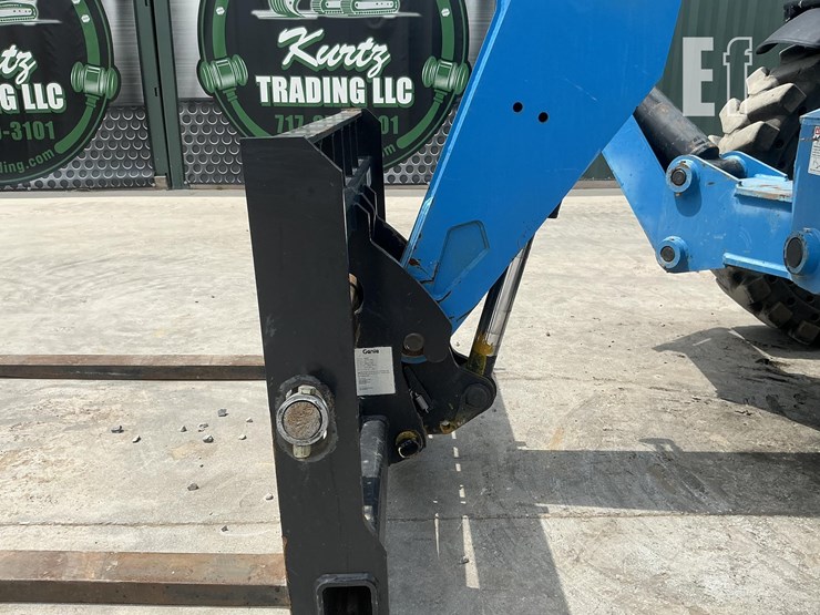 2019-genie-gth1056-image-10