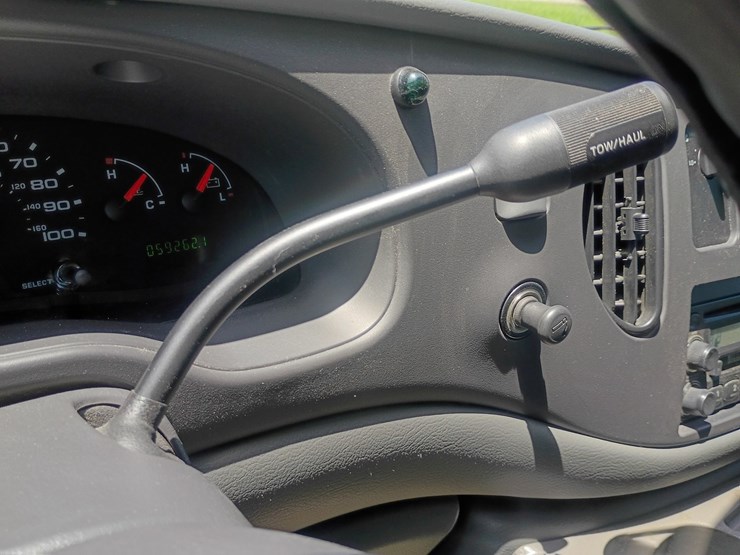 2005-ford-e450-image-48