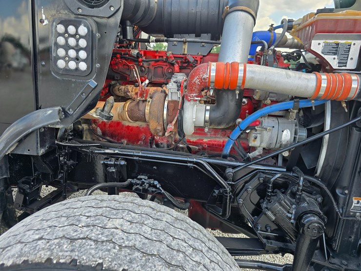 2015-kenworth-t800-image-42