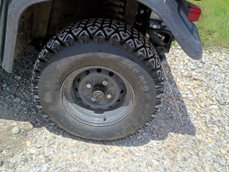 2025-kubota-rtv1100-image-55