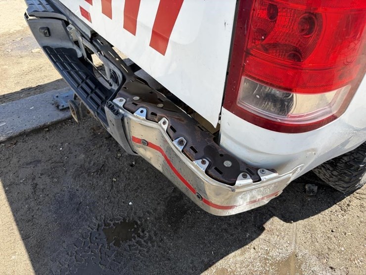 2012-gmc-sierra-3500-image-7