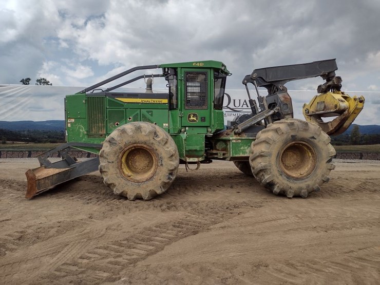 deere-648l-image-1