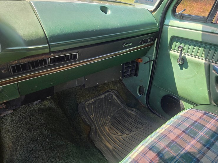 1977-dodge-150-image-30