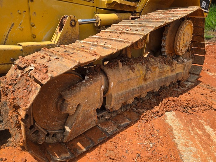 2005-caterpillar-d5n-xl-image-68