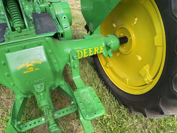 john-deere-model-b-image-8