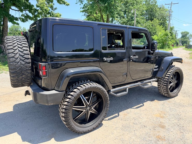 2011-jeep-wrangler-image-9