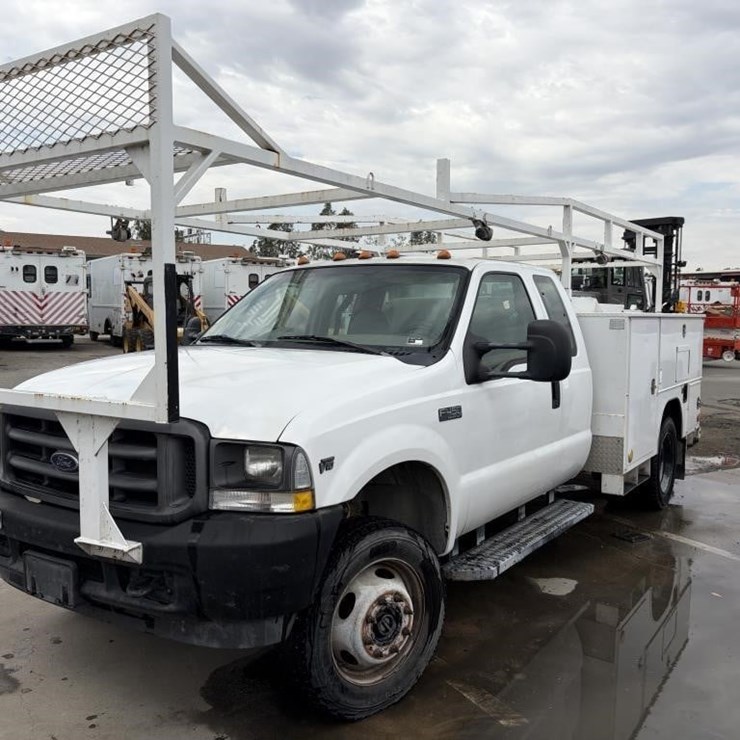 2003 FORD F450 XL
