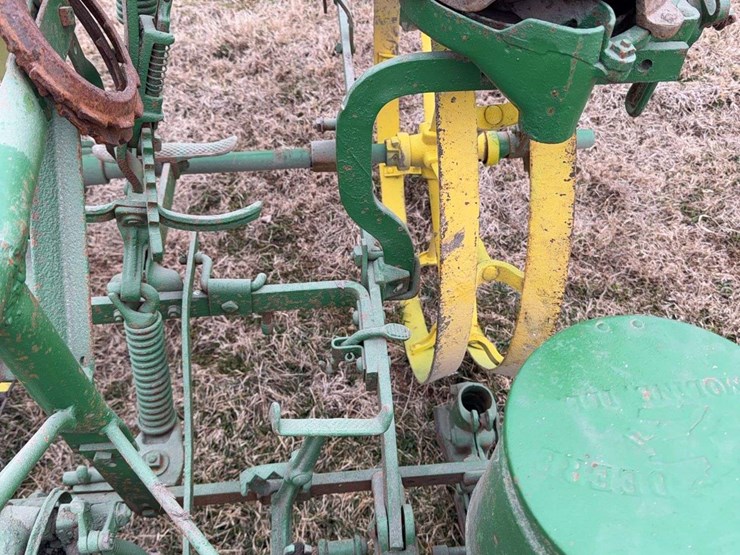john-deere-two-row-planter-image-20
