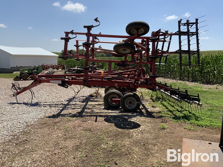 case-ih-4300-image-8