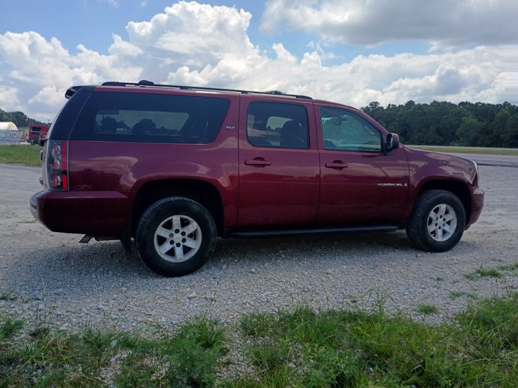 2009-gmc-yukon-xl-image-10