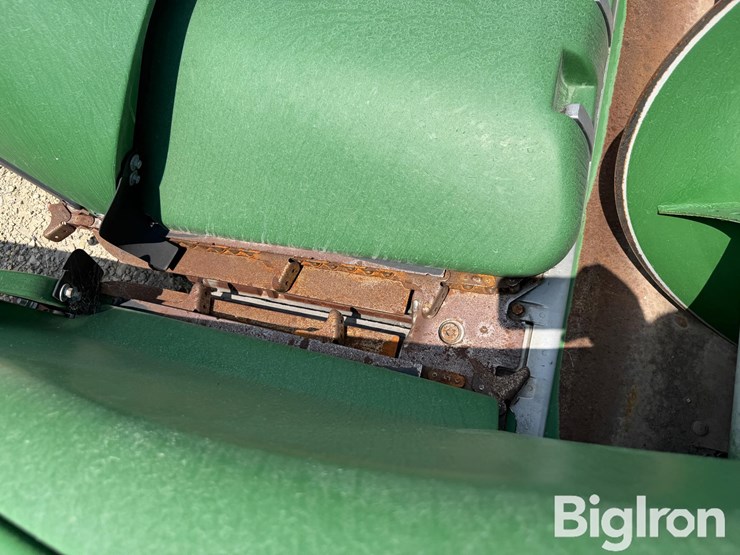 2020-john-deere-716c-image-10