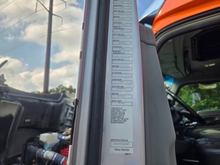 2019-kenworth-t880-image-49