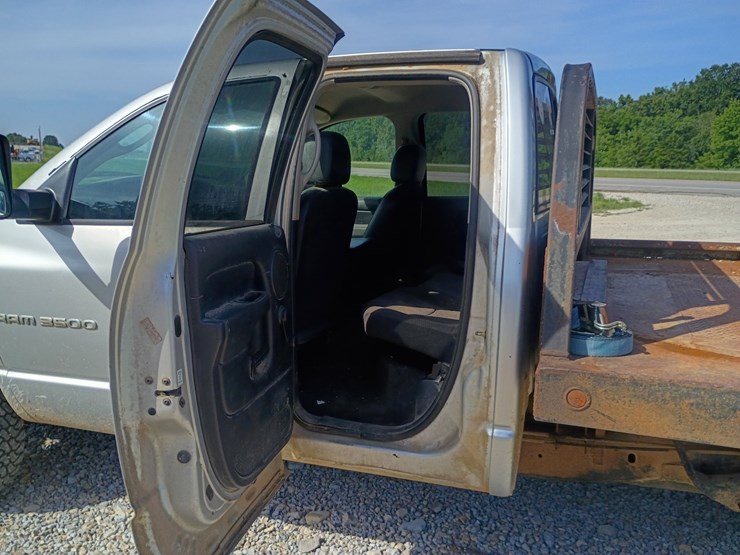 2003-dodge-ram-3500-image-54