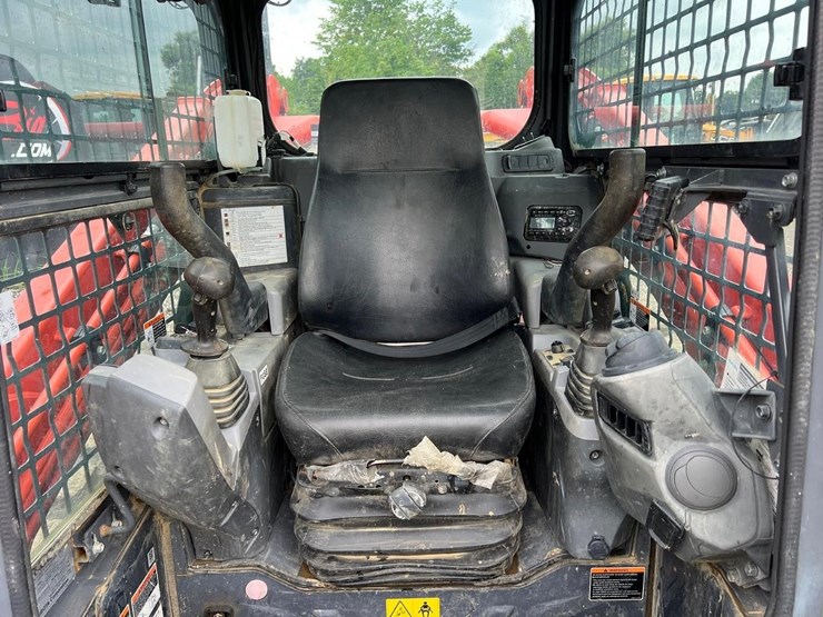2023-kubota-svl97-2-image-17