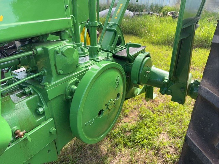 john-deere-model-b-image-14
