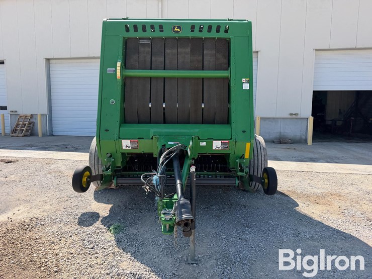 2021-john-deere-560r-image-2