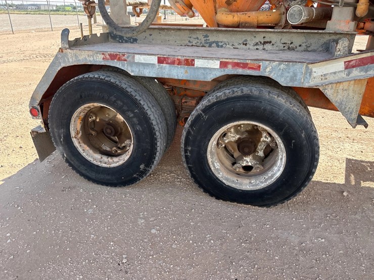 national-oilwell-p17-t/a-cement-pump-trailer-image-15