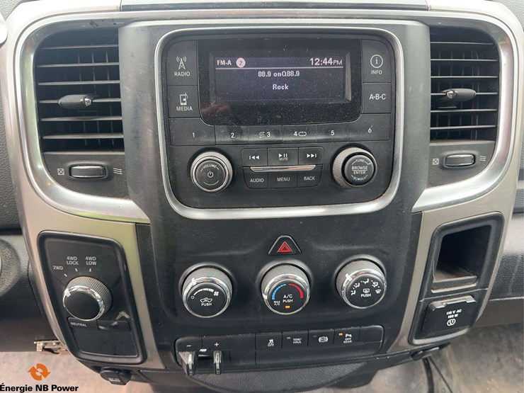 2018-dodge-3500hd-image-23