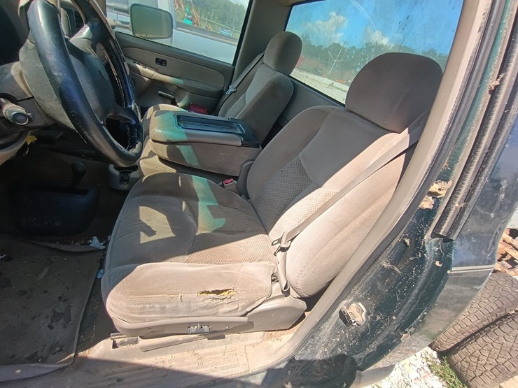 2001-chevrolet-silverado-3500-image-20