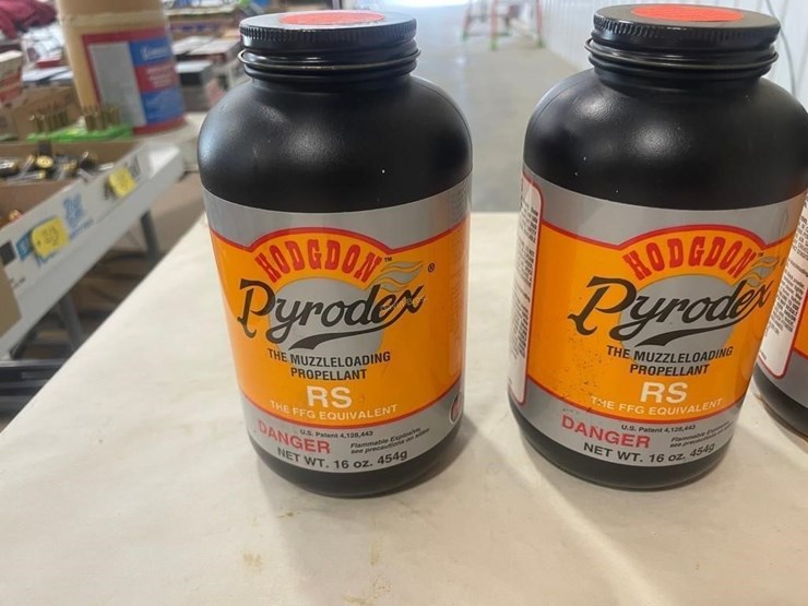 (4)-1bl-hodgdon-pyrodex-muzzleloader-powder-image-2