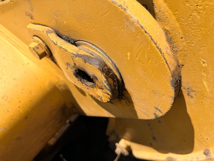 1994-caterpillar-953b-image-93