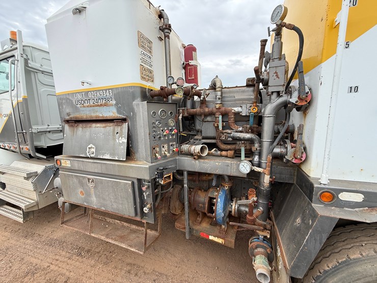 2014-western-star-4900-image-14