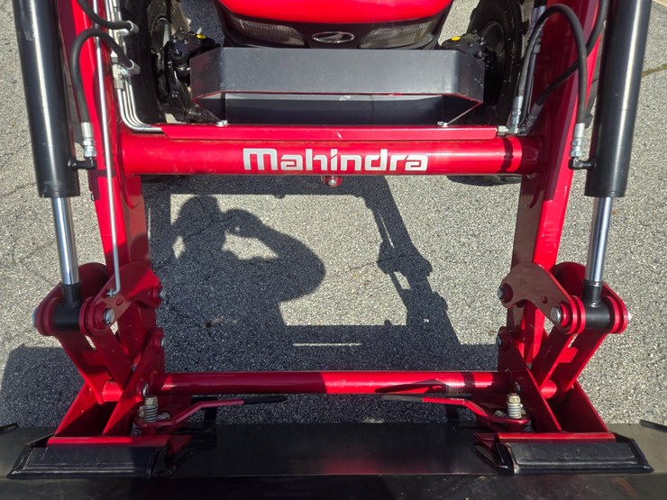 2023-mahindra-4550-image-81