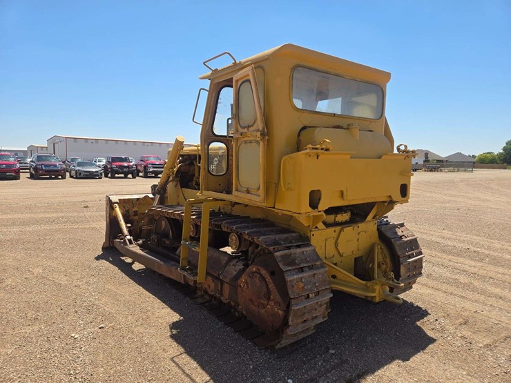 caterpillar-dozer-crawler-tractor-image-7