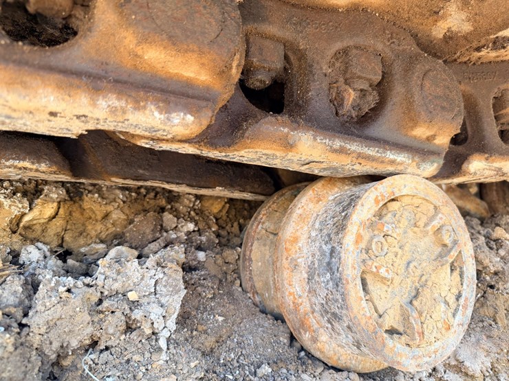 2010-caterpillar-328d-image-90