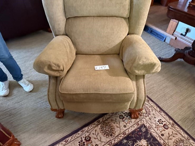 lazy-boy-recliner-chair-image-2