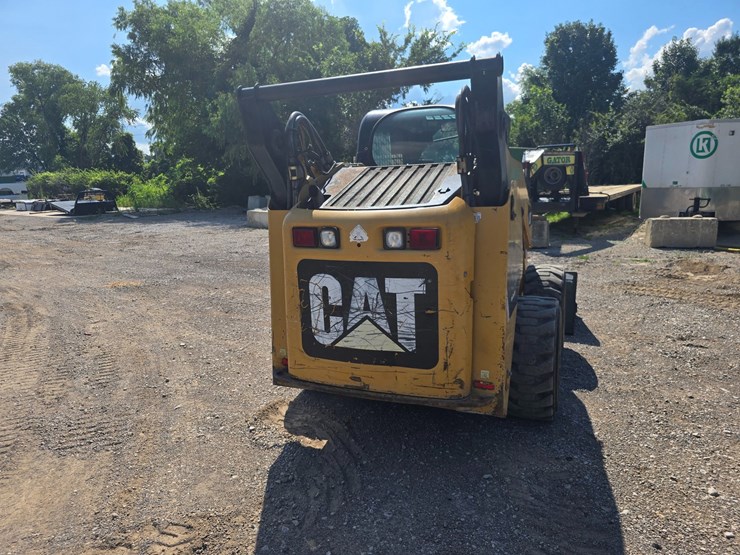 caterpillar-262c-image-12