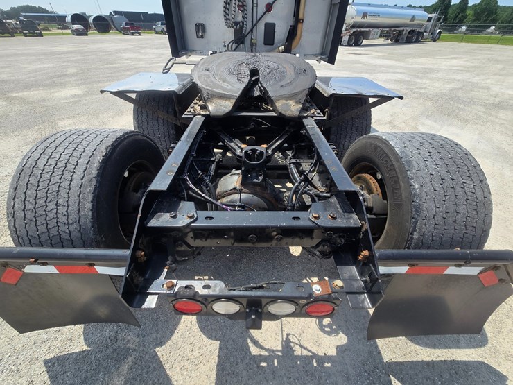2019-kenworth-t680-image-78