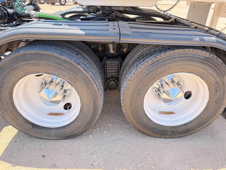 2004-troxell-130bbl-image-14
