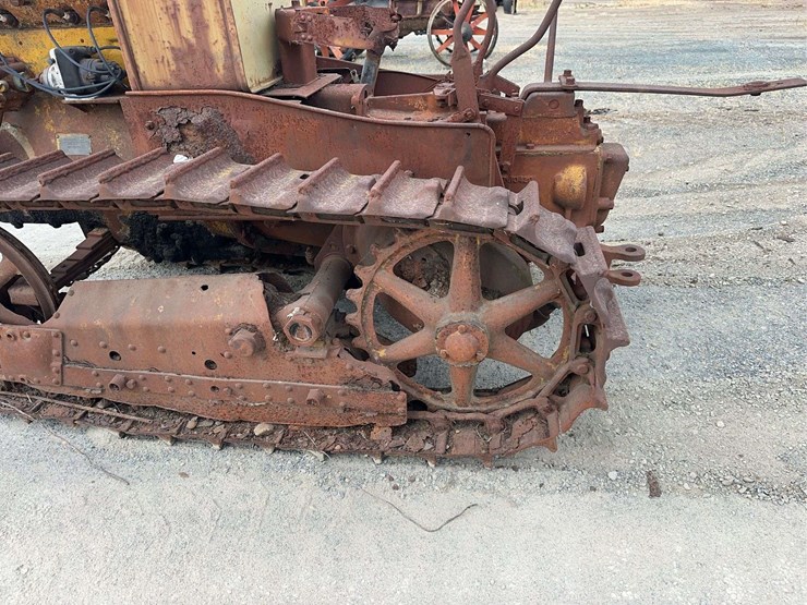 holt-caterpillar-image-22