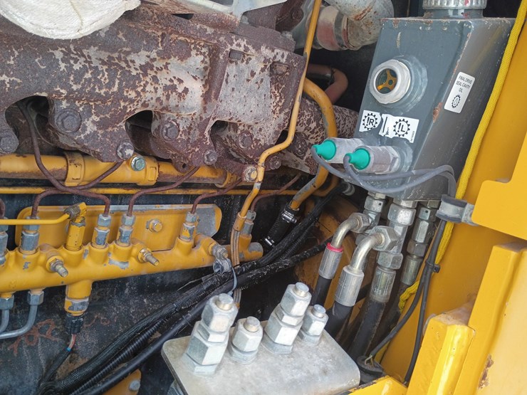 #24824-•-2008-john-deere-755d-crawler-loader-image-34