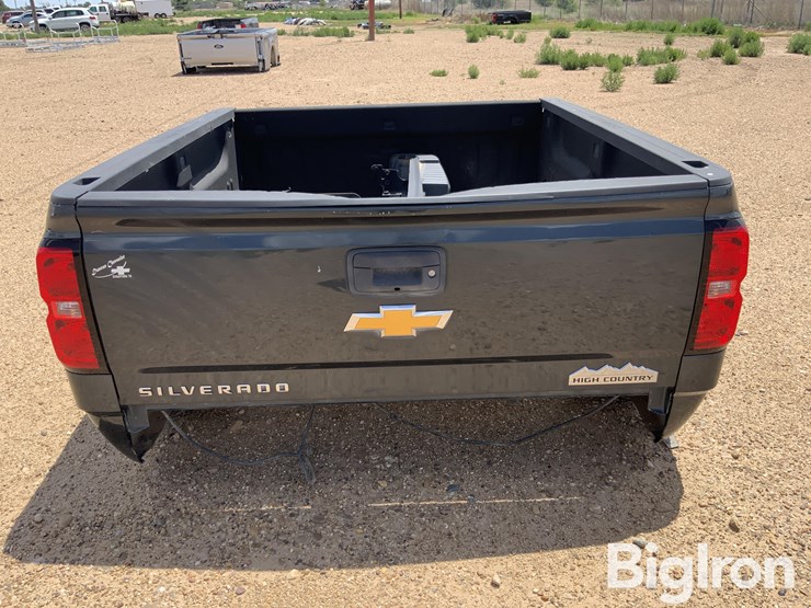 2019-chevrolet-2500-image-6