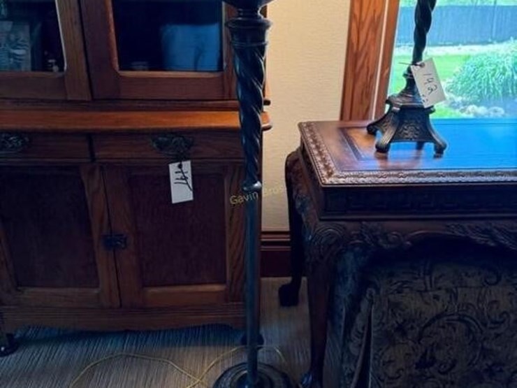 floor-&-table-lamp-image-3