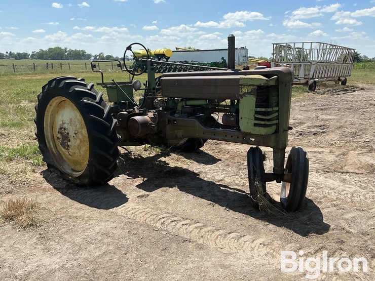 1949-john-deere-b-image-3
