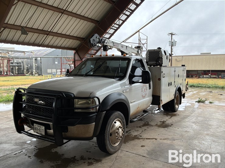 2006-ford-f550-image-1