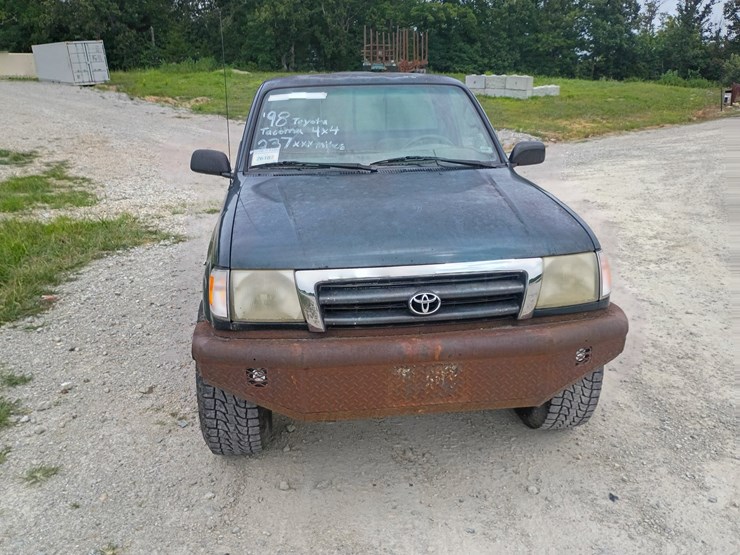 1998-toyota-tacoma-image-14