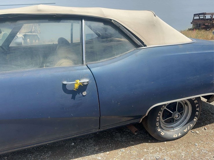 1969-buick-gs-400-convertible-image-12