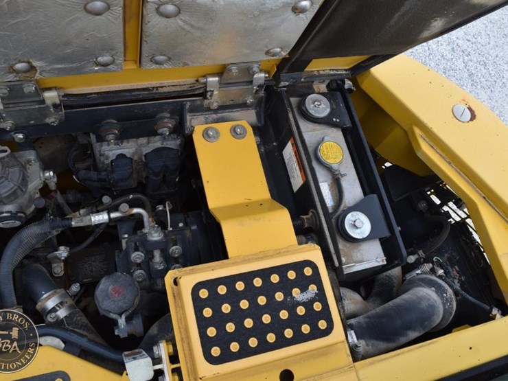 2014-komatsu-pc138us-lc-10-image-49